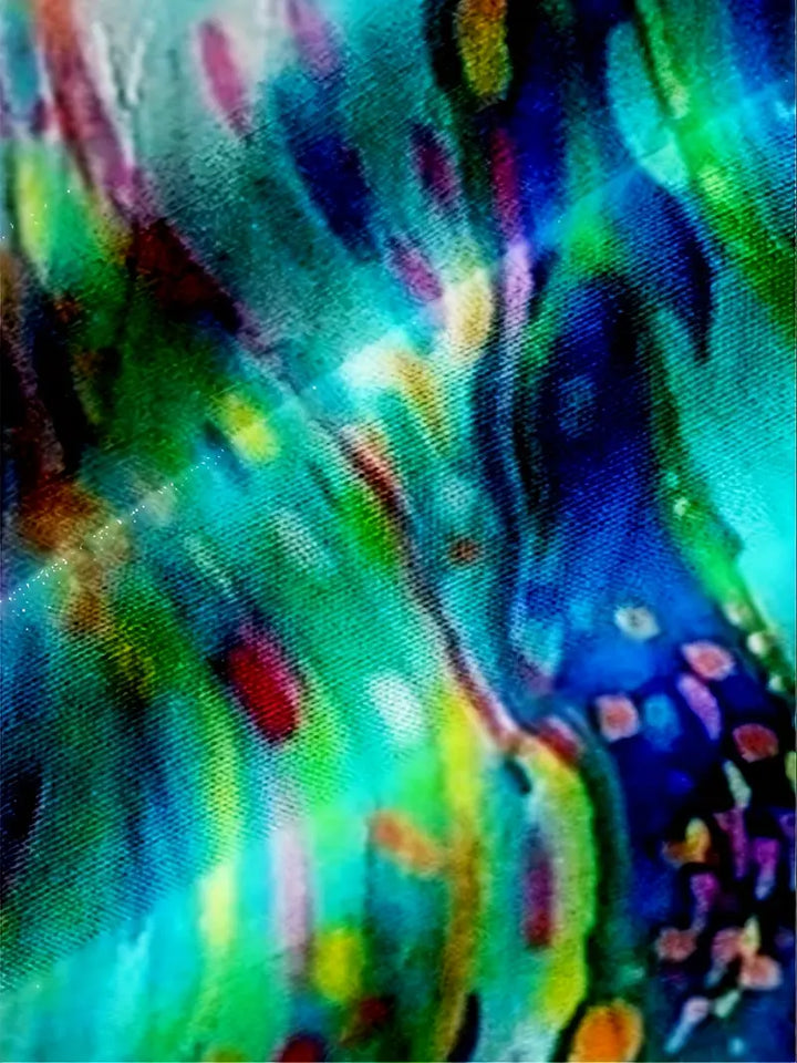 Aya – Abstrakte Aquarell-Bluse mit durchgehender Knopfleiste