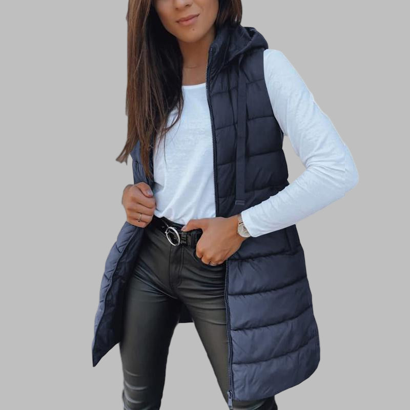 Zaira – Lässige ärmellose Steppweste mit Kapuze