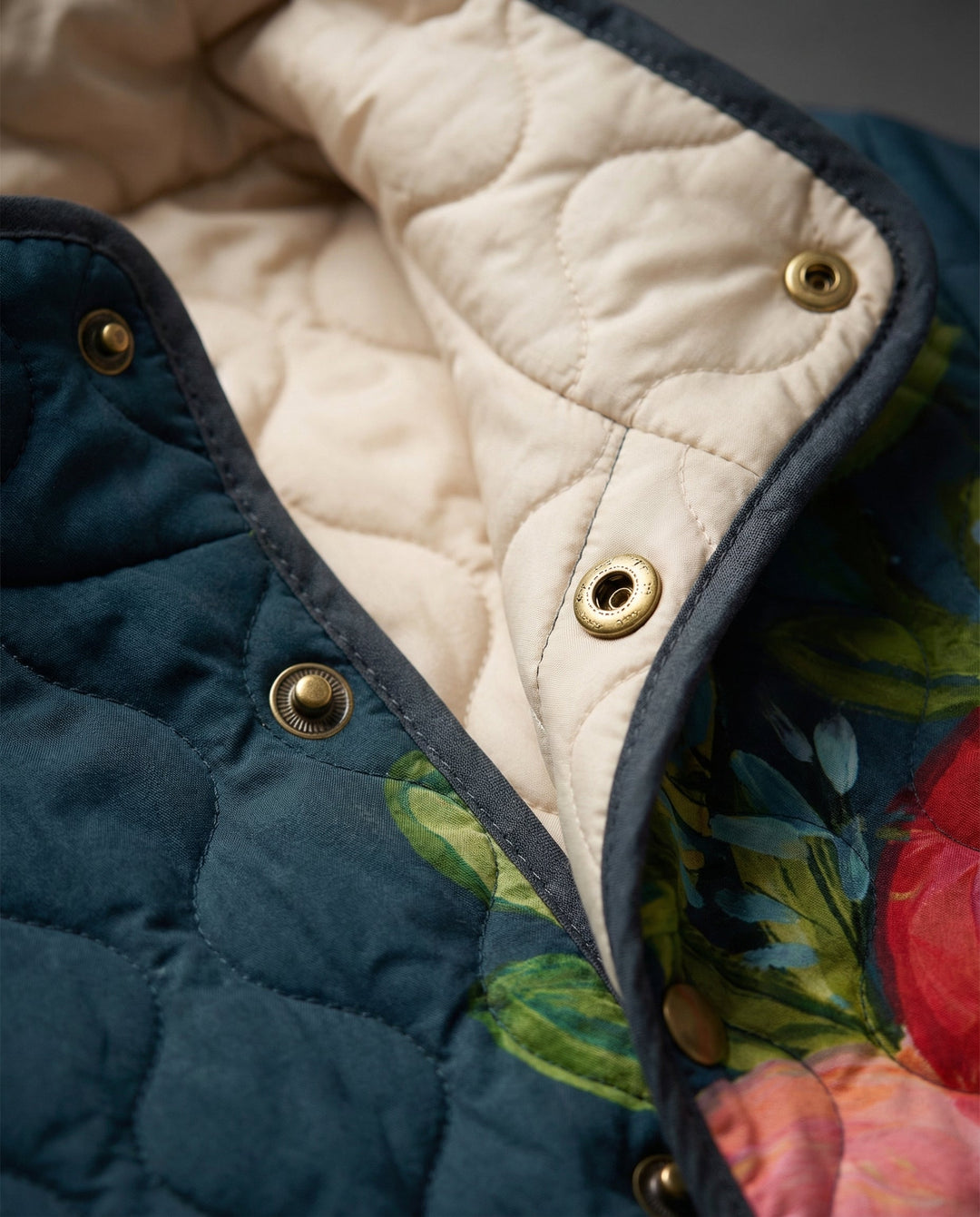 Thess – Gesteppte Vintage-Blumenjacke