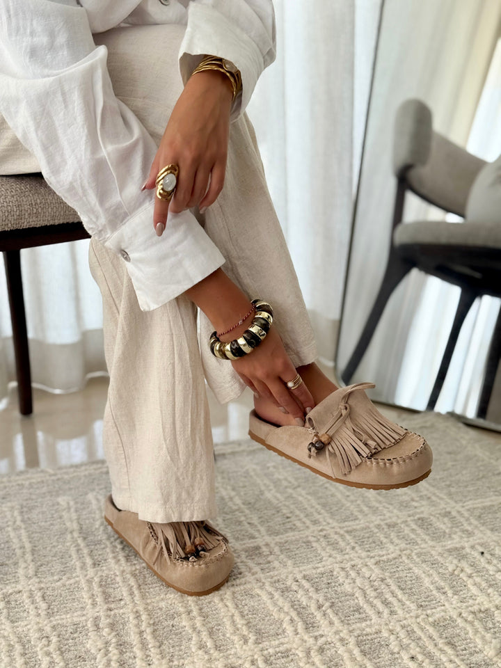 Hilda – Slipper aus Veloursleder mit Fransen