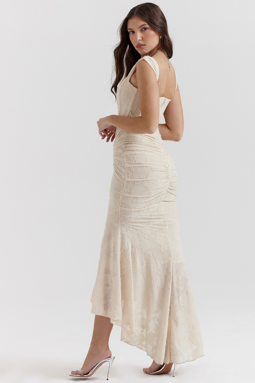 Noemi – Maxi-Kleid aus Spitze mit Drapierung
