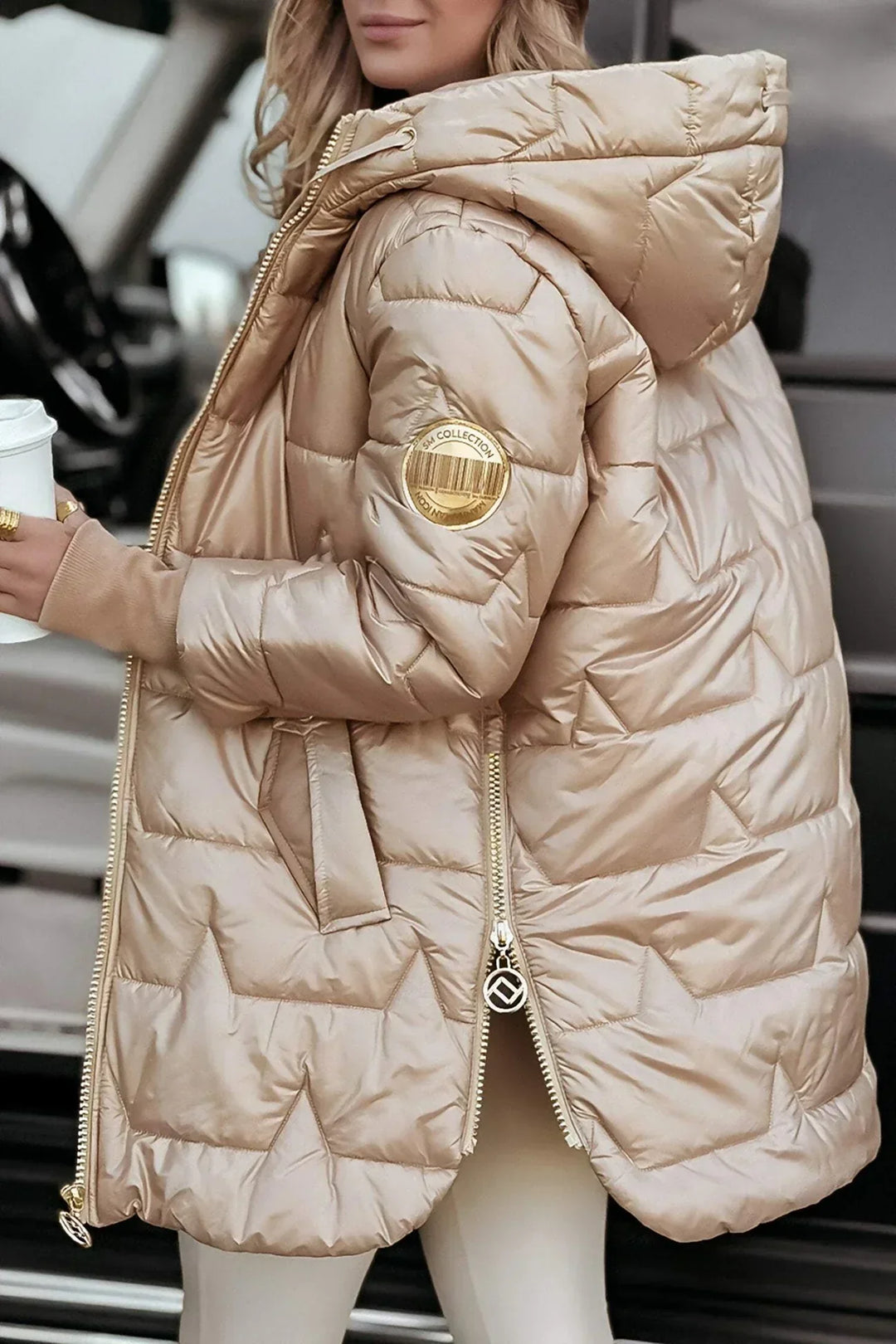 Wilma – Eleganter Wintermantel mit Kapuze und Wattierung