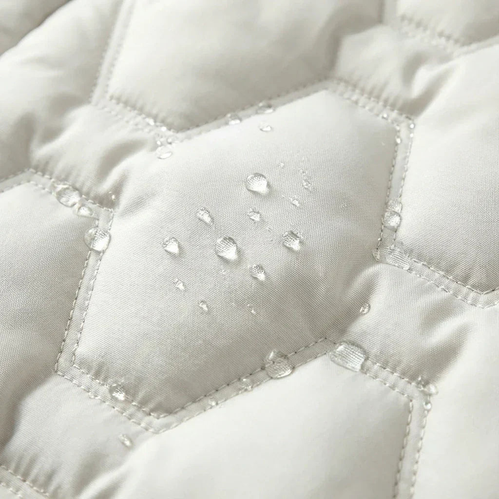 Lizza – Langer Daunenmantel mit Kapuze