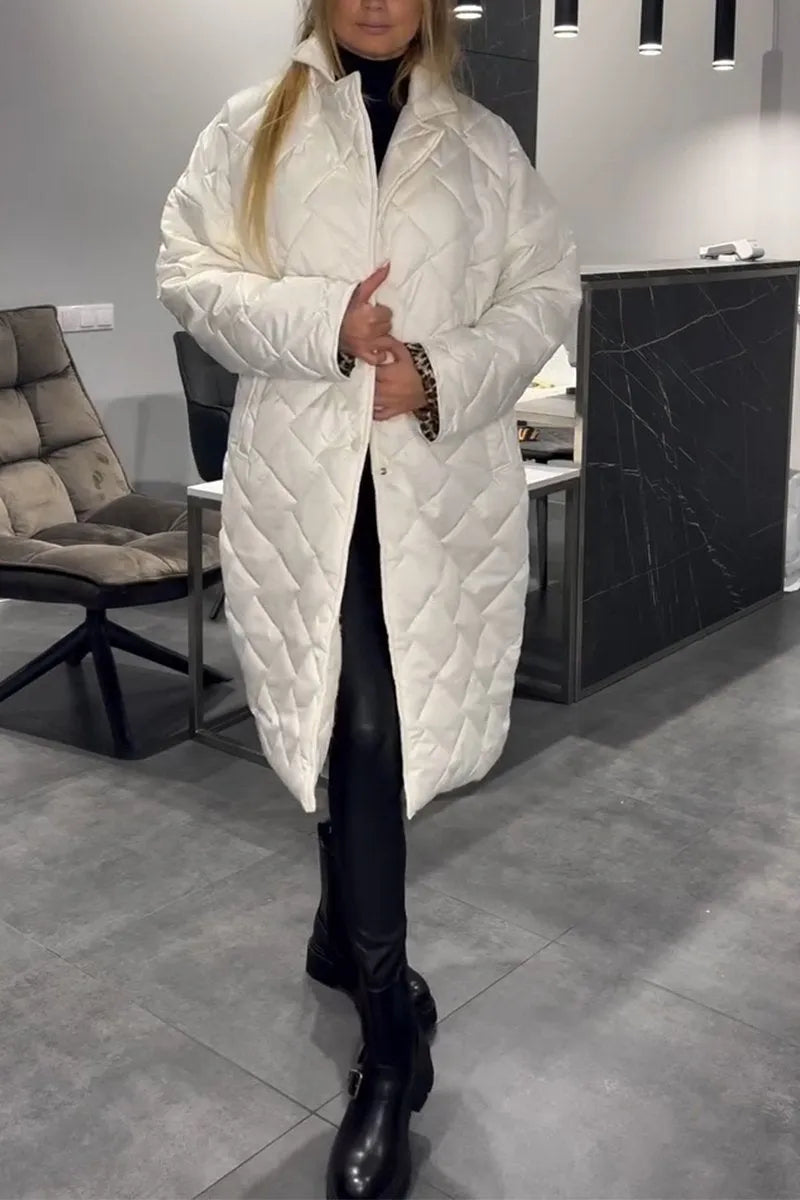 Kendall – Gesteppter mittellanger Mantel mit Leopardenfutter