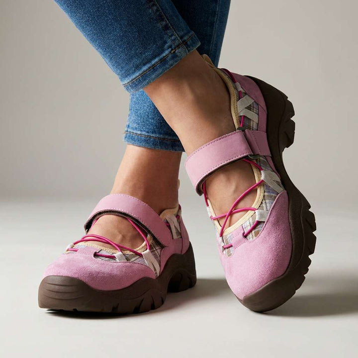 Claudia – Bequeme Slipper mit Klettverschluss