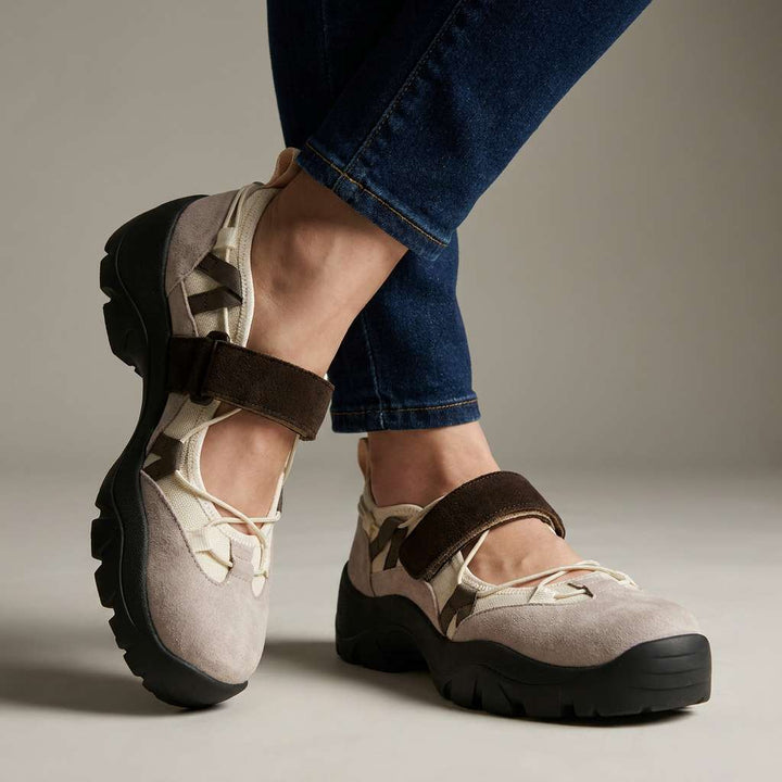 Claudia – Bequeme Slipper mit Klettverschluss