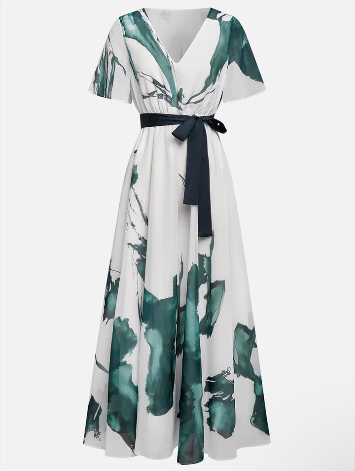 Nikka – Fließendes Maxikleid mit Aquarellmuster und Taillenband