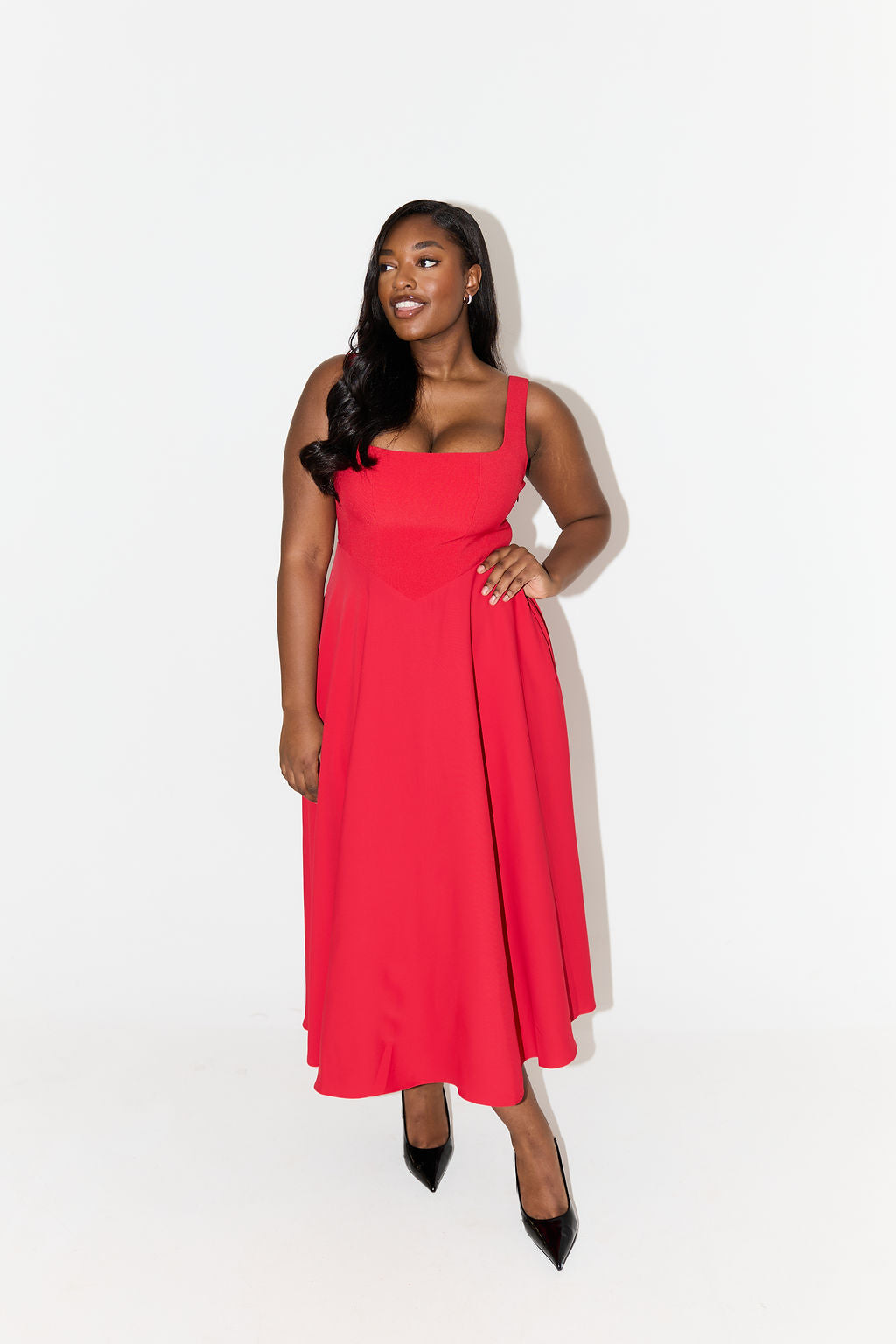 Leah – Zeitloses, fließendes Midikleid