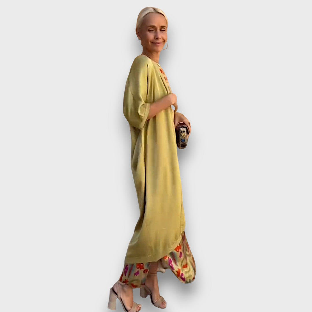 Vera – Fließendes Maxikleid mit Pastell-Cardigan