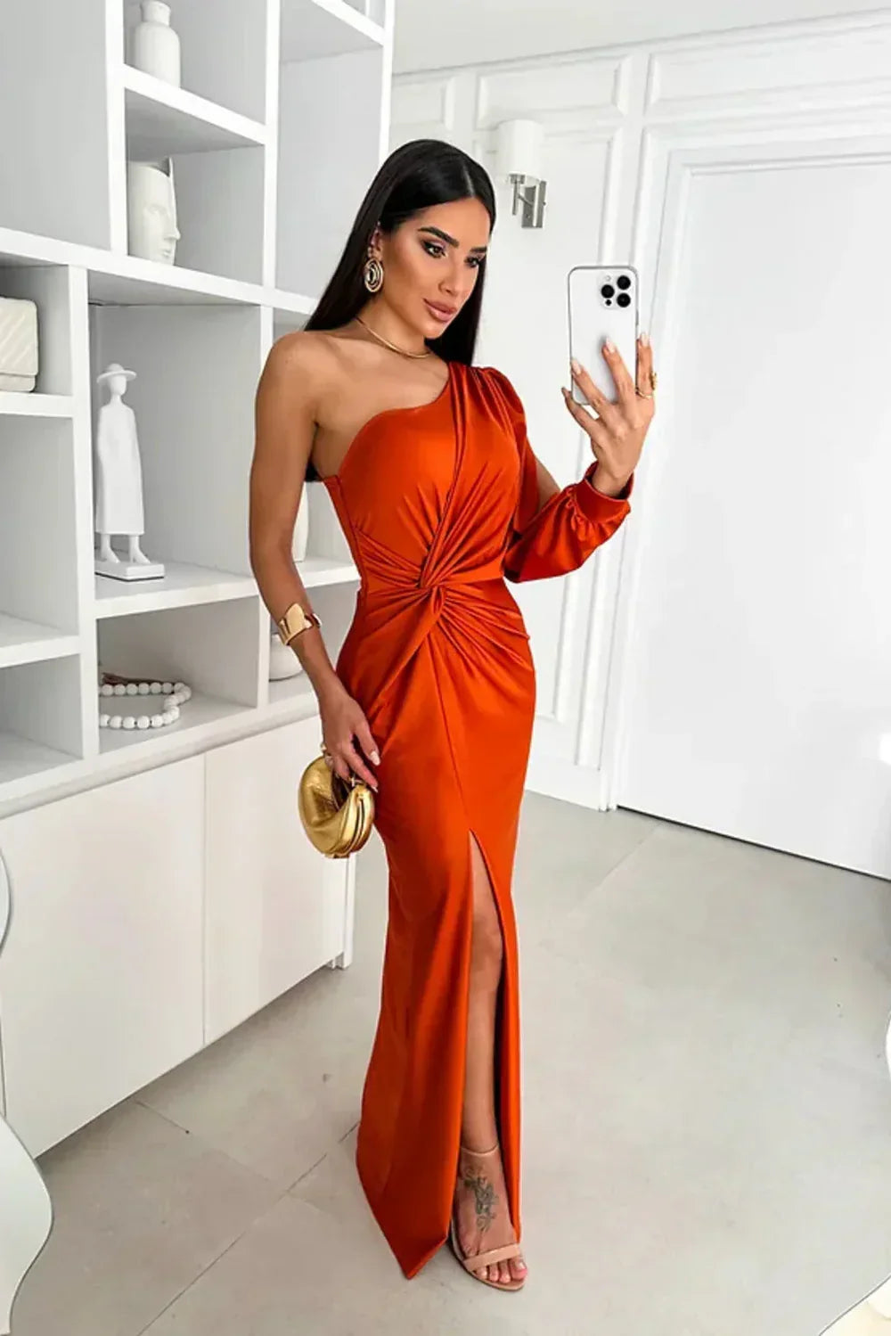 Zarra – Elegantes One-Shoulder-Maxikleid