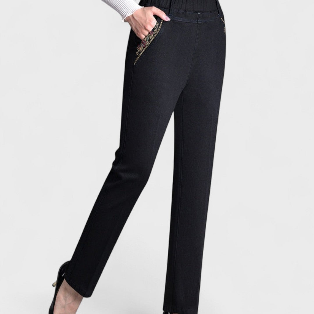 Nerisa – Jeans mit Seitentaschen und Elastikbund
