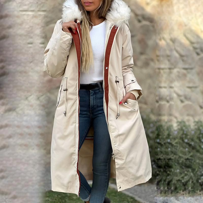 Fionna – Damen-Winterjacke mit Kapuze und weichem Fellkragen