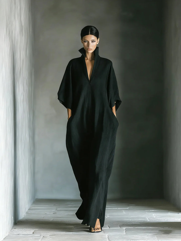 Khaye – Schwarzes Maxikleid mit Kimonoärmeln