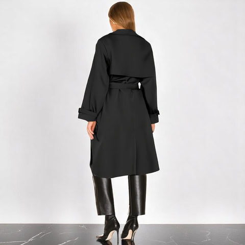 Carmina – Eleganter Trenchcoat mit Gürtel